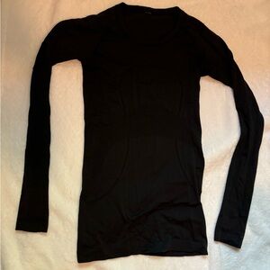 Lululemon long sleeve shirt